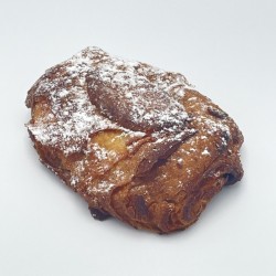 Pain au chocolat aux amandes